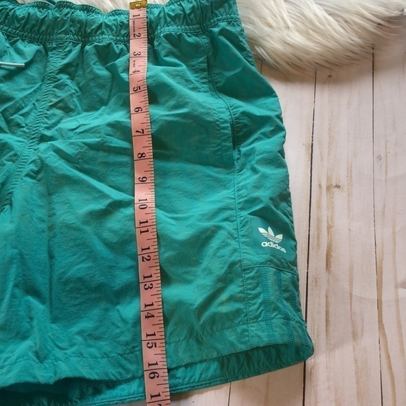 Adidas swim trunks size Large - Picture 9 of 10